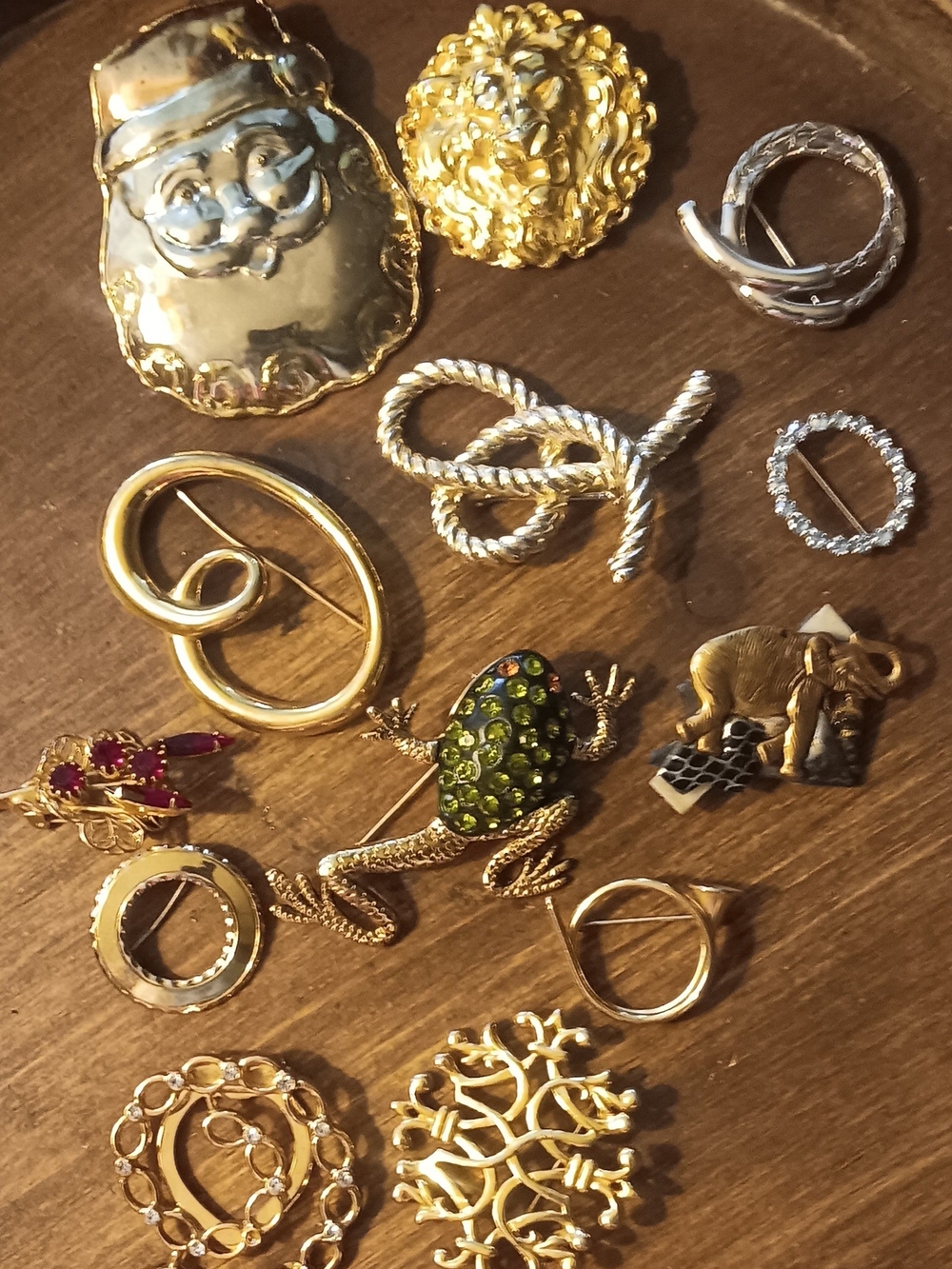 Gold and Silver Tone Women’s Decorative Brooch and Pin Collection - Mixed Colors